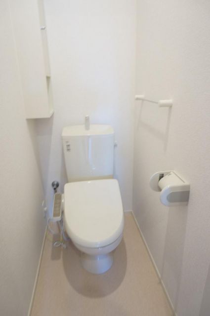 ＪＲ小野田線 小野田港駅 徒歩6分 2階建 築9年のトイレ写真