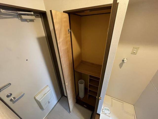峰岸ハイツの居間写真