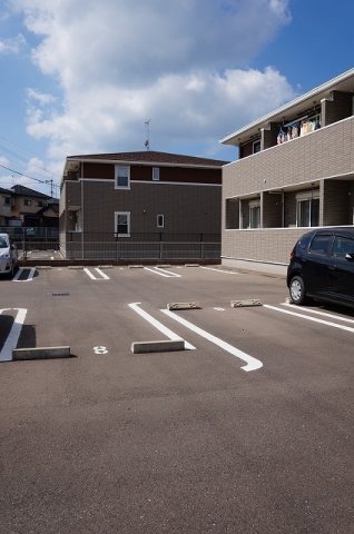 駐車場　※現況優先