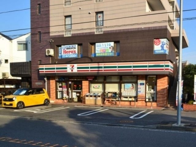コンビニ　セブンイレブン横浜樽町店（コンビニ）まで395m