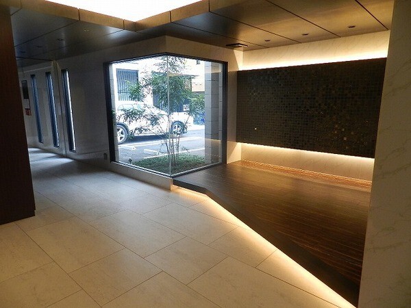 地下鉄七隈線 渡辺通駅 徒歩14分 14階建 築10年の外観写真