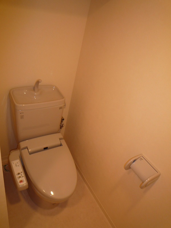 トイレ　ゆったりとした空間のトイレです