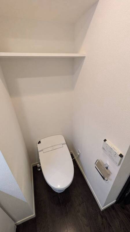 東京メトロ千代田線 赤坂駅 徒歩3分 10階建 築14年のトイレ写真