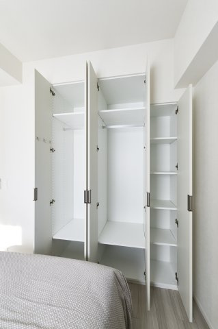 収納　写真は同タイプ住居です。