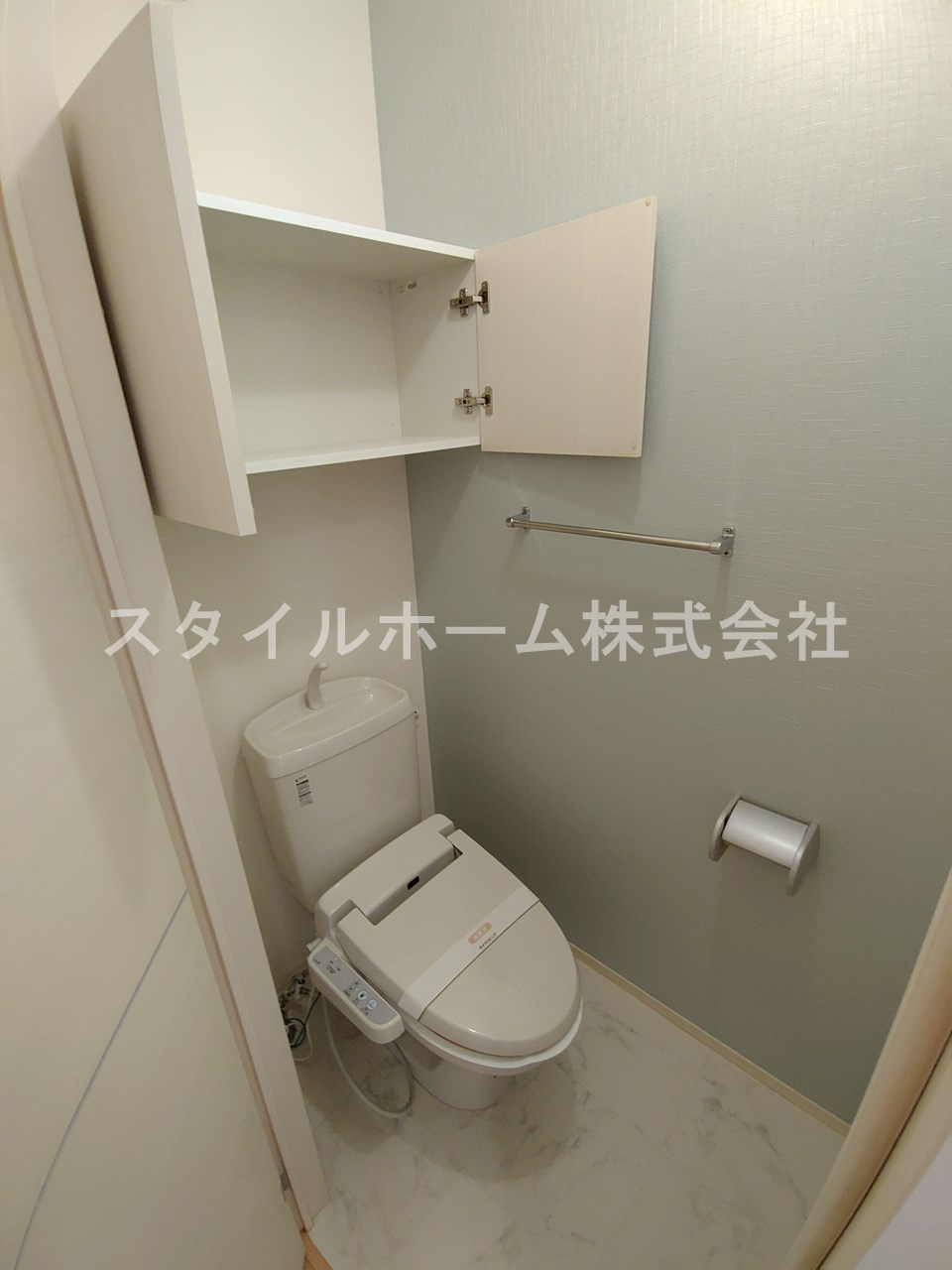 トイレ　落ち着いたトイレです