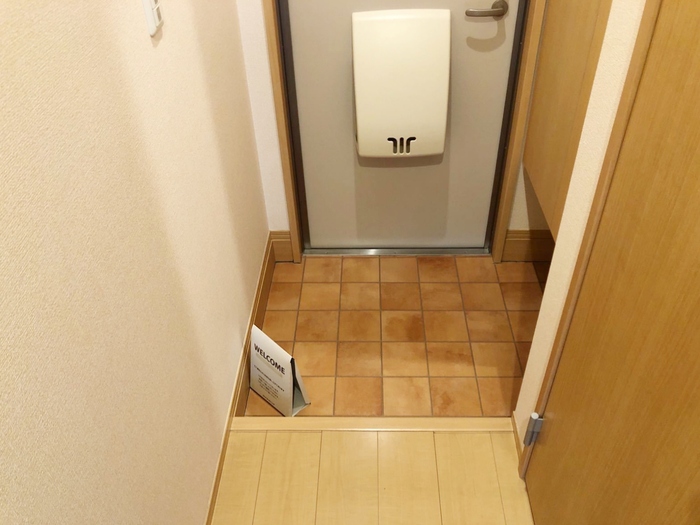 ＪＲ総武線 西船橋駅 徒歩10分 2階建 築15年の玄関写真