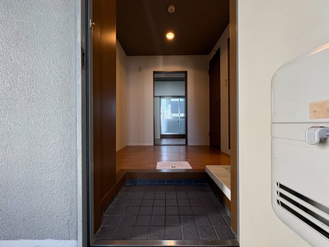 玄関　シンプルで使いやすい玄関です