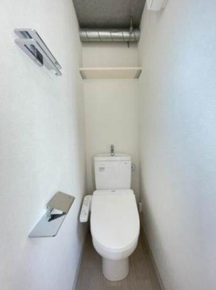 都営大江戸線 清澄白河駅 徒歩6分 5階建 築6年のトイレ写真
