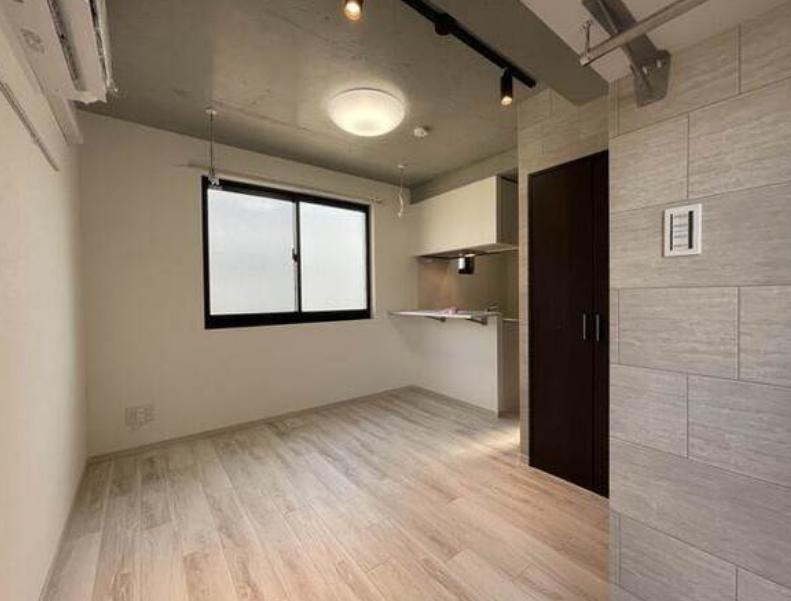 都営大江戸線 清澄白河駅 徒歩6分 5階建 築6年の居間写真