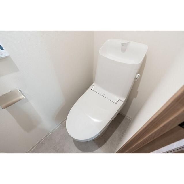 トイレ　落ち着いたトイレです