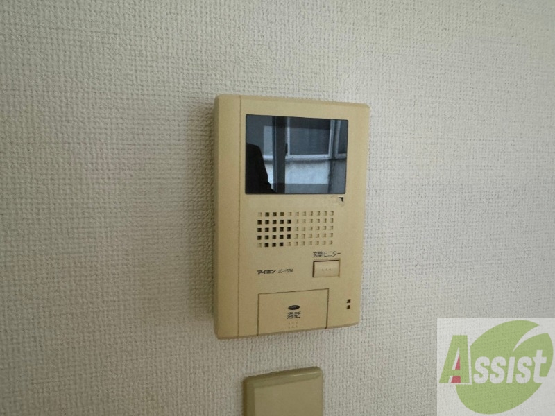 セキュリティ　ＴＶモニター付インターホンです。来客者の顔が見えるので安心！
