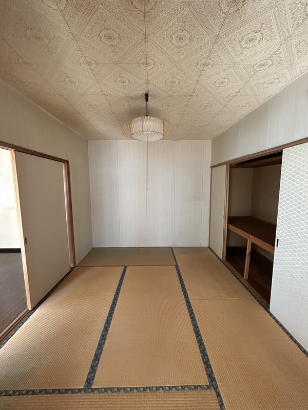 小橋内町2-6-17借家の内装写真
