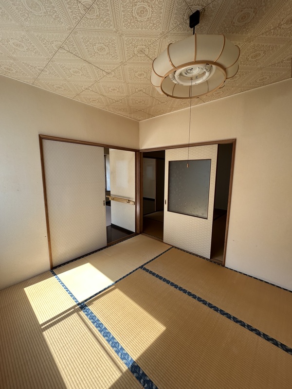 小橋内町2-6-17借家の内装写真