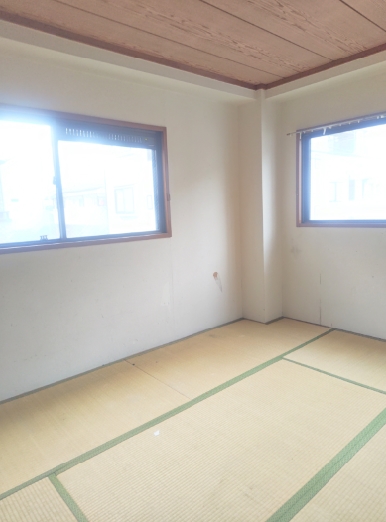 ＪＲ京浜東北線 川崎駅 バス乗車時間：9分 最寄りバス停で下車 徒歩3分 3階建 築30年の内装写真