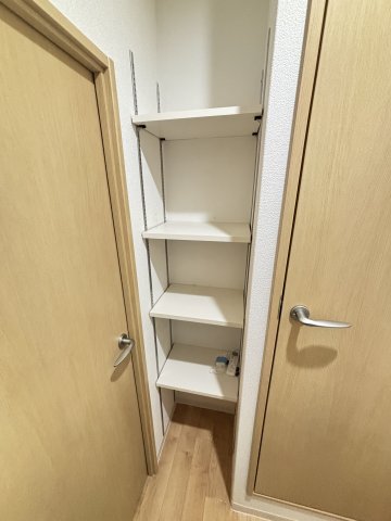 阪急京都線 上新庄駅 徒歩7分 4階建 築36年の内装写真