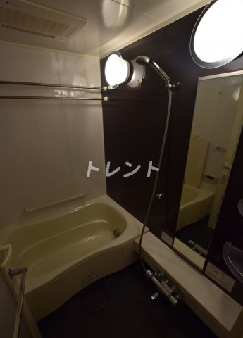 【港区西新橋のマンションのバス・シャワールーム】