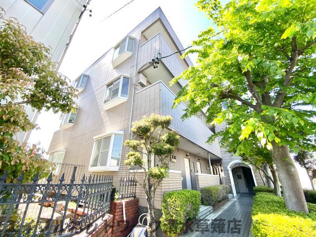 建物外観　落ち着いた雰囲気の外観です