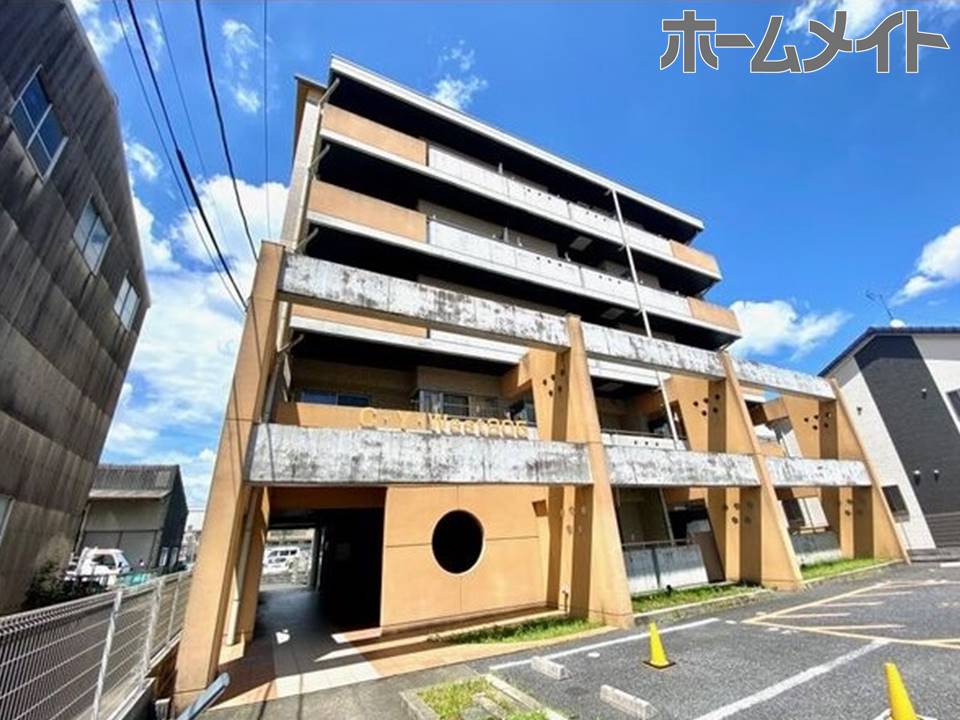 【Ｃ・Ｙ・ＷＥＳＴ２０５の建物外観】