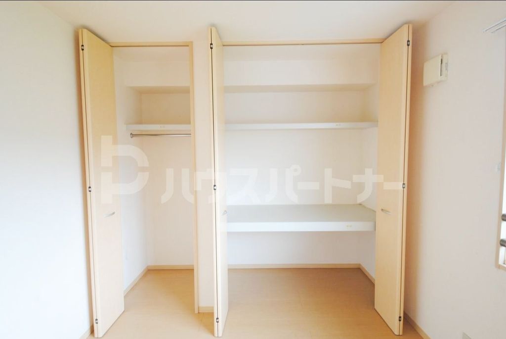 収納　リフォーム前です。