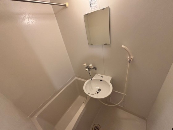 洗面設備　※別部屋の写真です