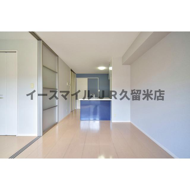 居室・リビング　居間です