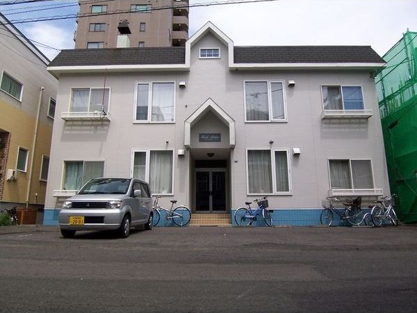 北海道札幌市中央区南四条西１５（アパート）の賃貸物件の外観
