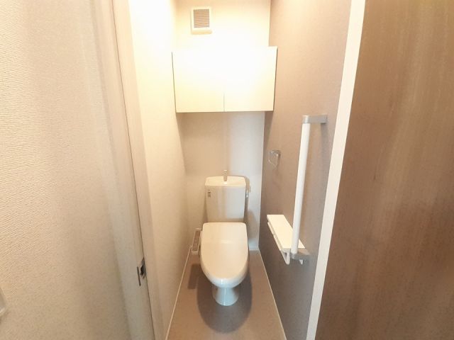 【カトレアIのトイレ】