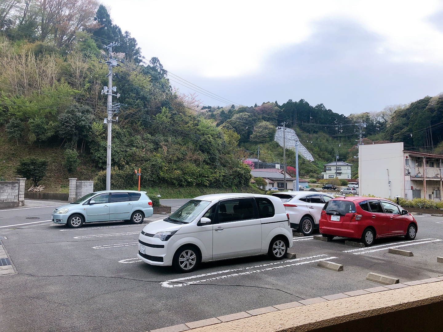 【いわき市平谷川瀬のマンションの駐車場】