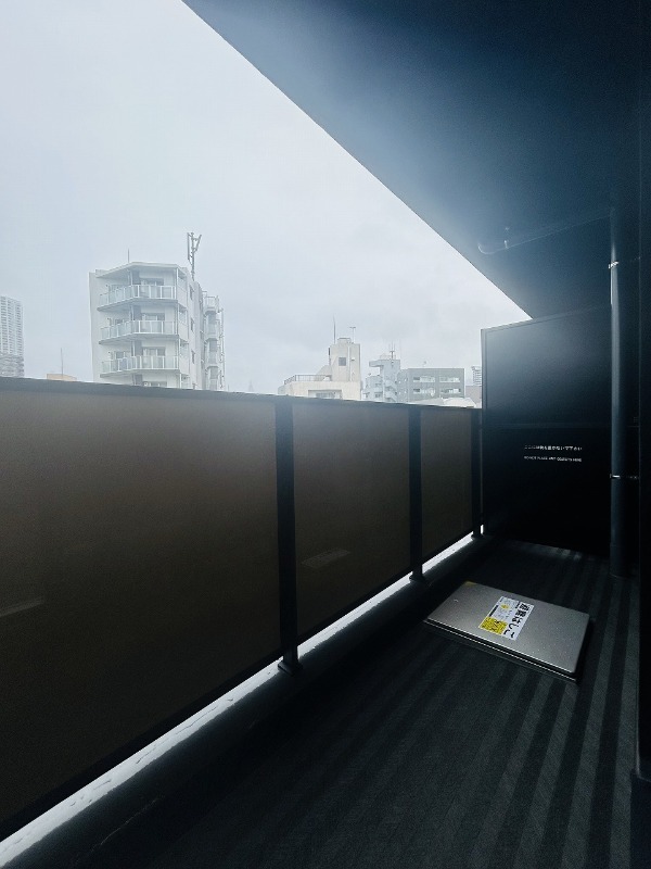 バルコニー　バルコニー