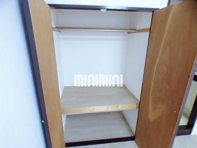 収納　クローゼット