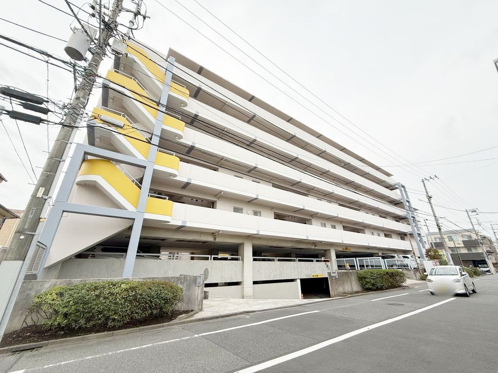 【川崎市幸区古川町のマンションの建物外観】