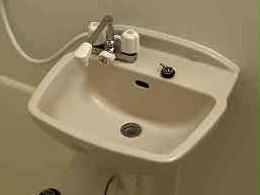 洗面設備　設備仕様は号室により異なる為、現況を優先致します。