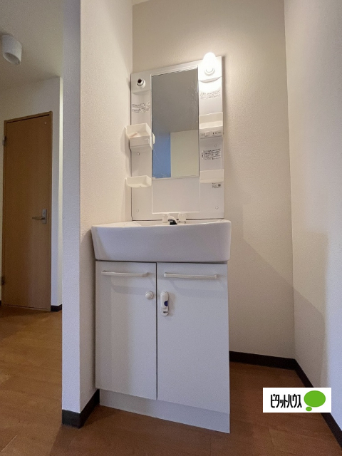 洗面設備　１０５