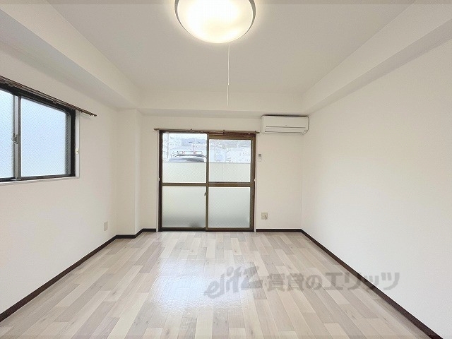 居室・リビング　洋室