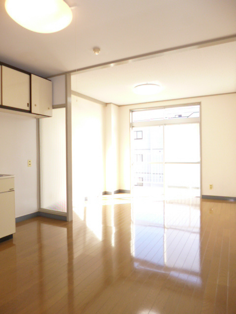 居室・リビング　※写真は301号室のお部屋です。