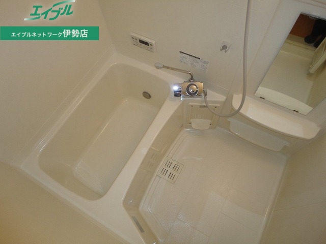 バス・シャワールーム　同型参考写真