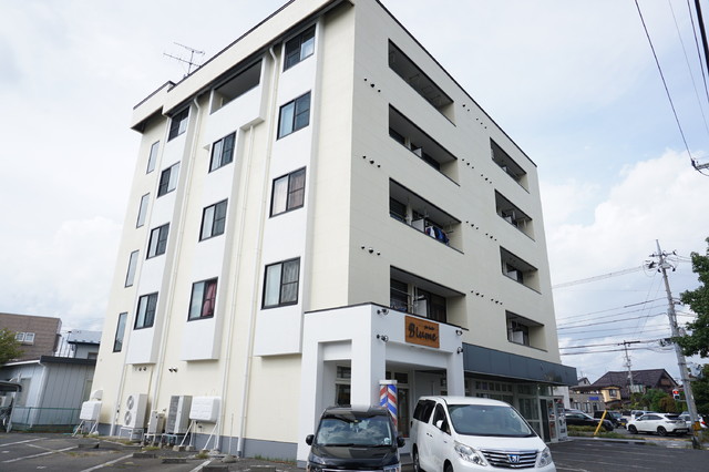 建物外観　２０２１年９月撮影