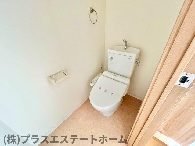 アクロス東須磨アパートメントのトイレ写真