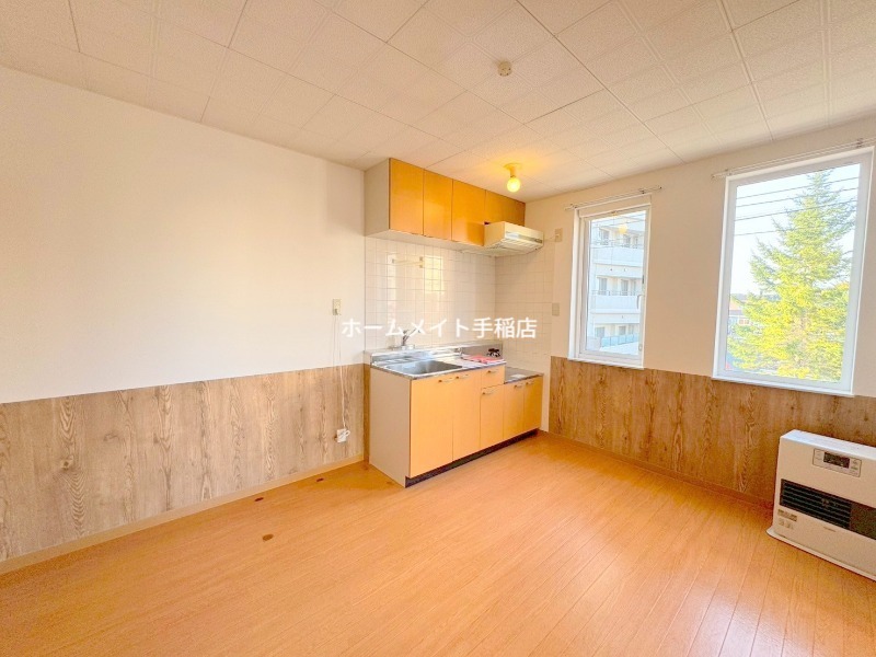 居室・リビング　明るく広々リビングスペース♪