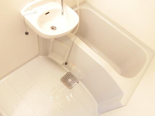 バス・シャワールーム　綺麗です♪