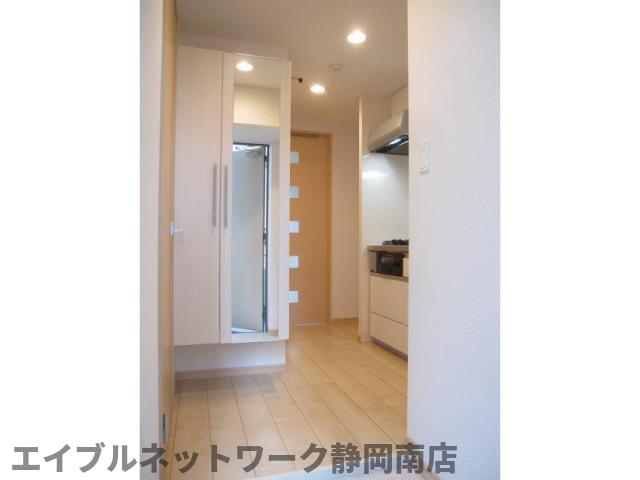 玄関　明るい玄関です