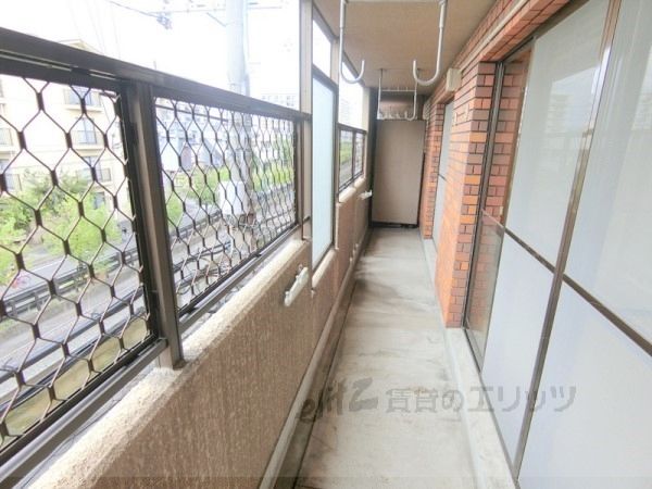 バルコニー　ベランダ