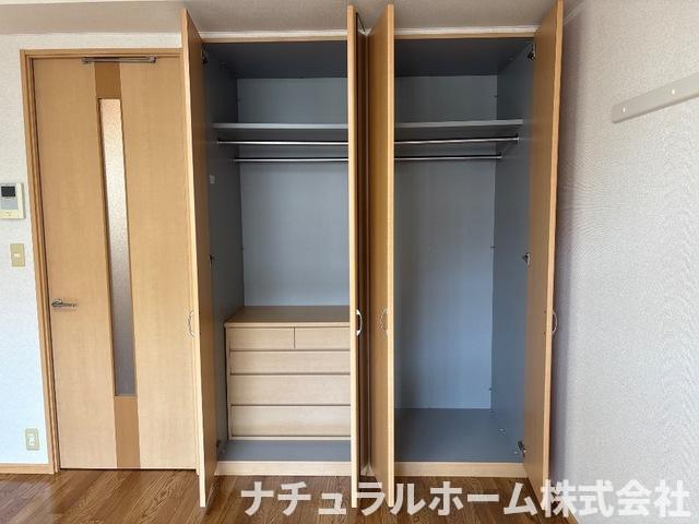 収納　クローゼット