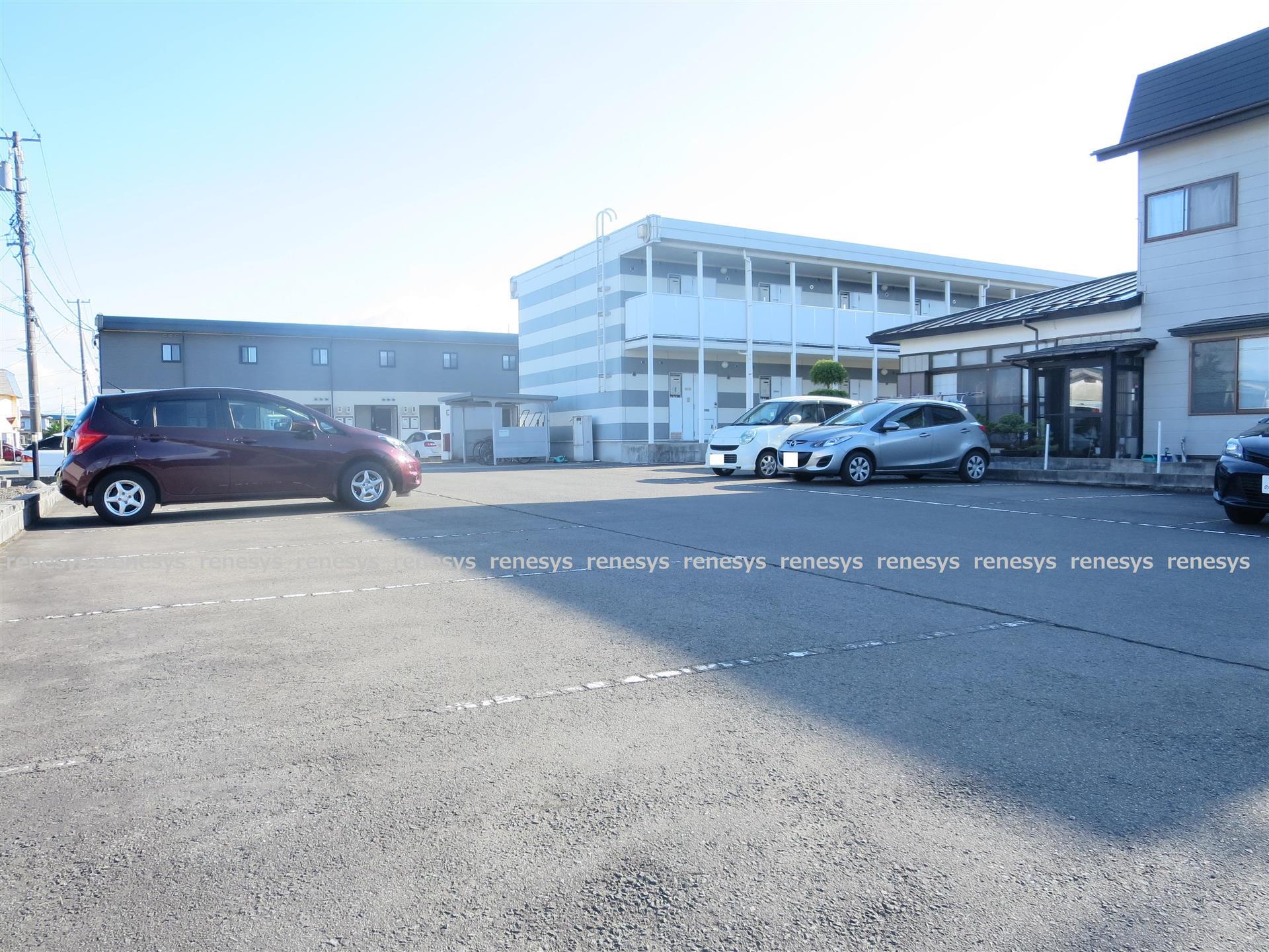 駐車場　駐車場