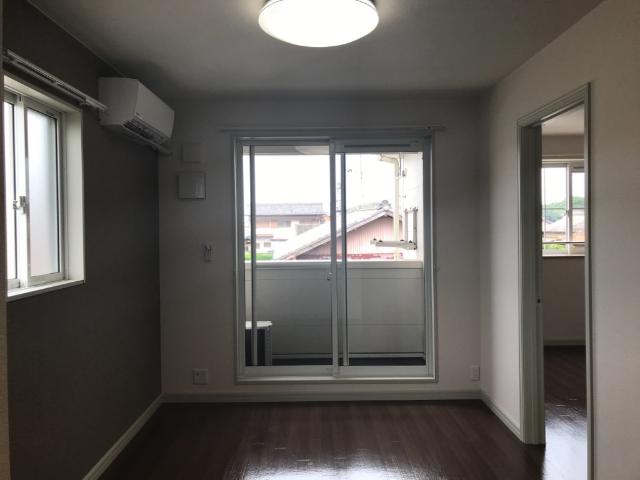 居室・リビング　１０．１帖のリビング♪