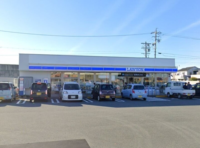 コンビニ　ローソン松阪小津町店（コンビニ）まで1359m