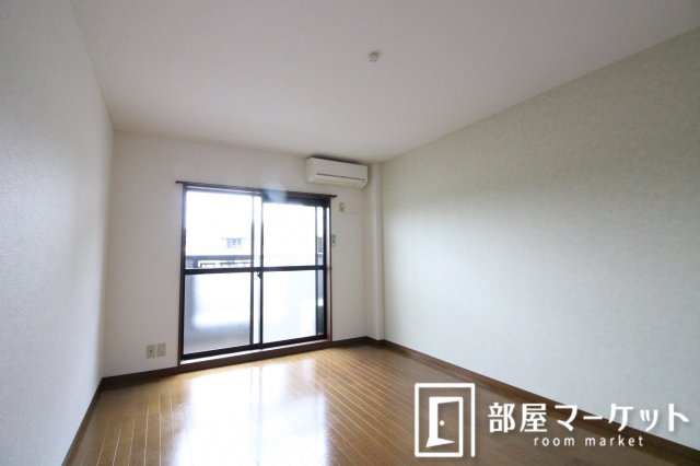 居室・リビング　同型タイプ