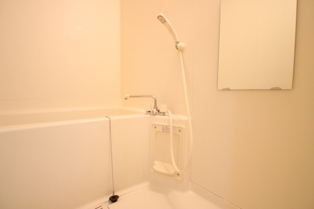 バス・シャワールーム　※写真は別室の参考写真です。現況優先。