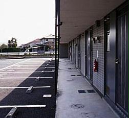 その他共有部分　共用部分は清掃業者が清掃しております。