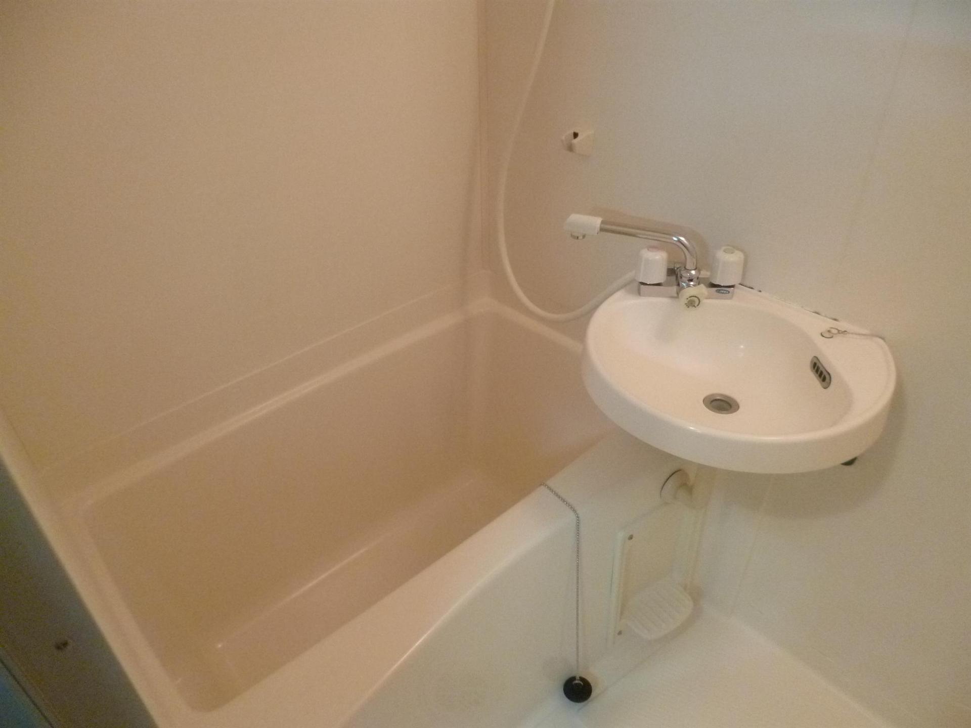 バス・シャワールーム　日々の疲れを癒して下さい♪